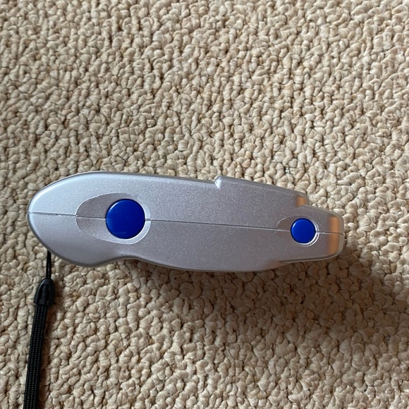 Retro Polaroid Digital Camera - Picture 3 of 5